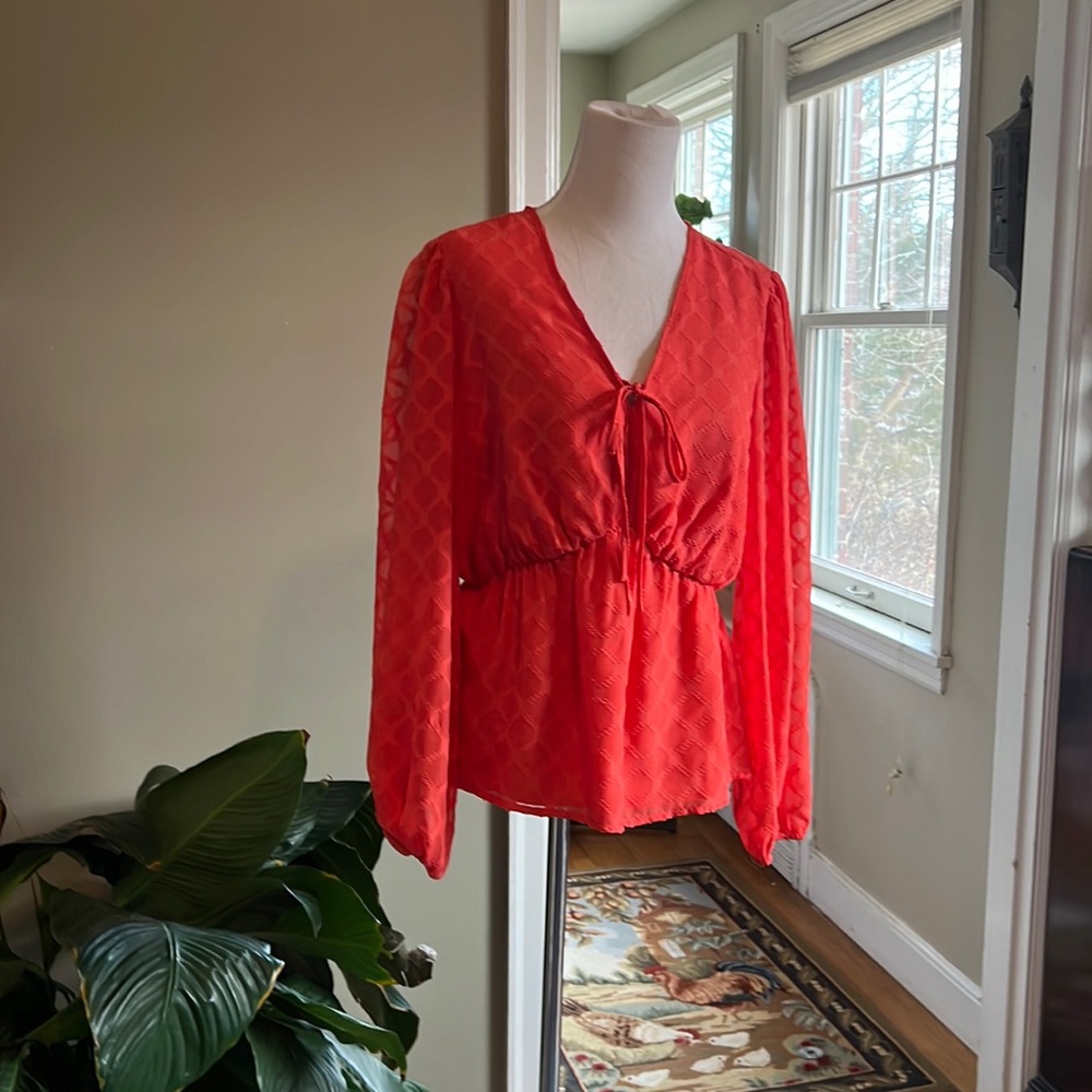 Macy’s top Elizabeth and Jm size small pretty orangey coral